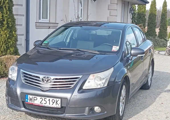 toyota avensis Toyota Avensis cena 9950 przebieg: 360000, rok produkcji 2009 z Brwinów